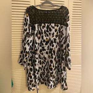 4x Emery Rose lace and leopard dress